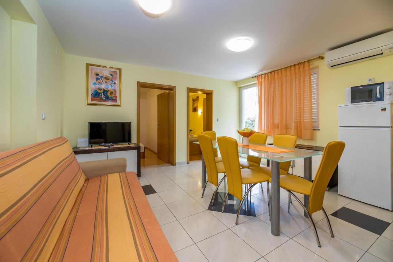 באסקה Apartments Ljubica Garden מראה חיצוני תמונה