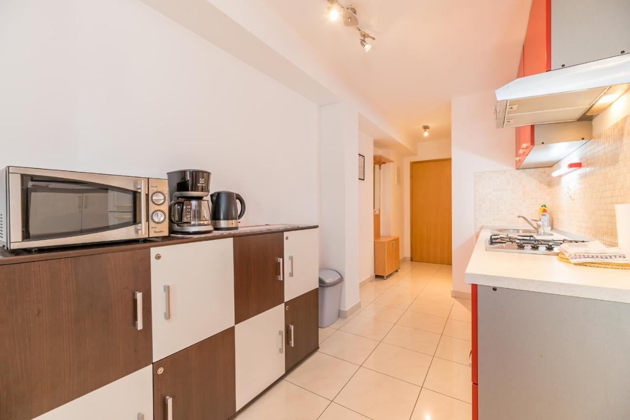 באסקה Apartments Ljubica Garden מראה חיצוני תמונה