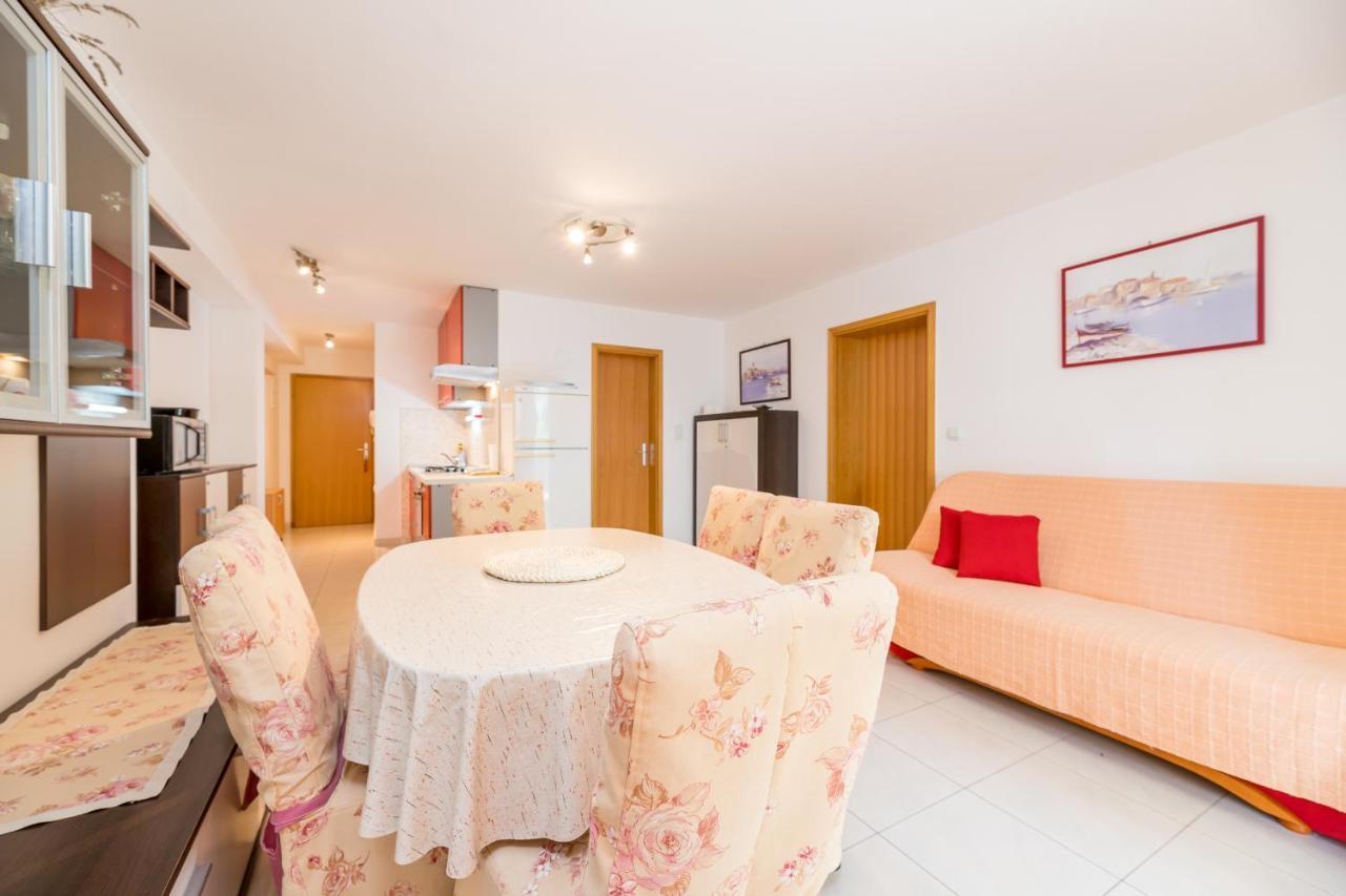 באסקה Apartments Ljubica Garden מראה חיצוני תמונה
