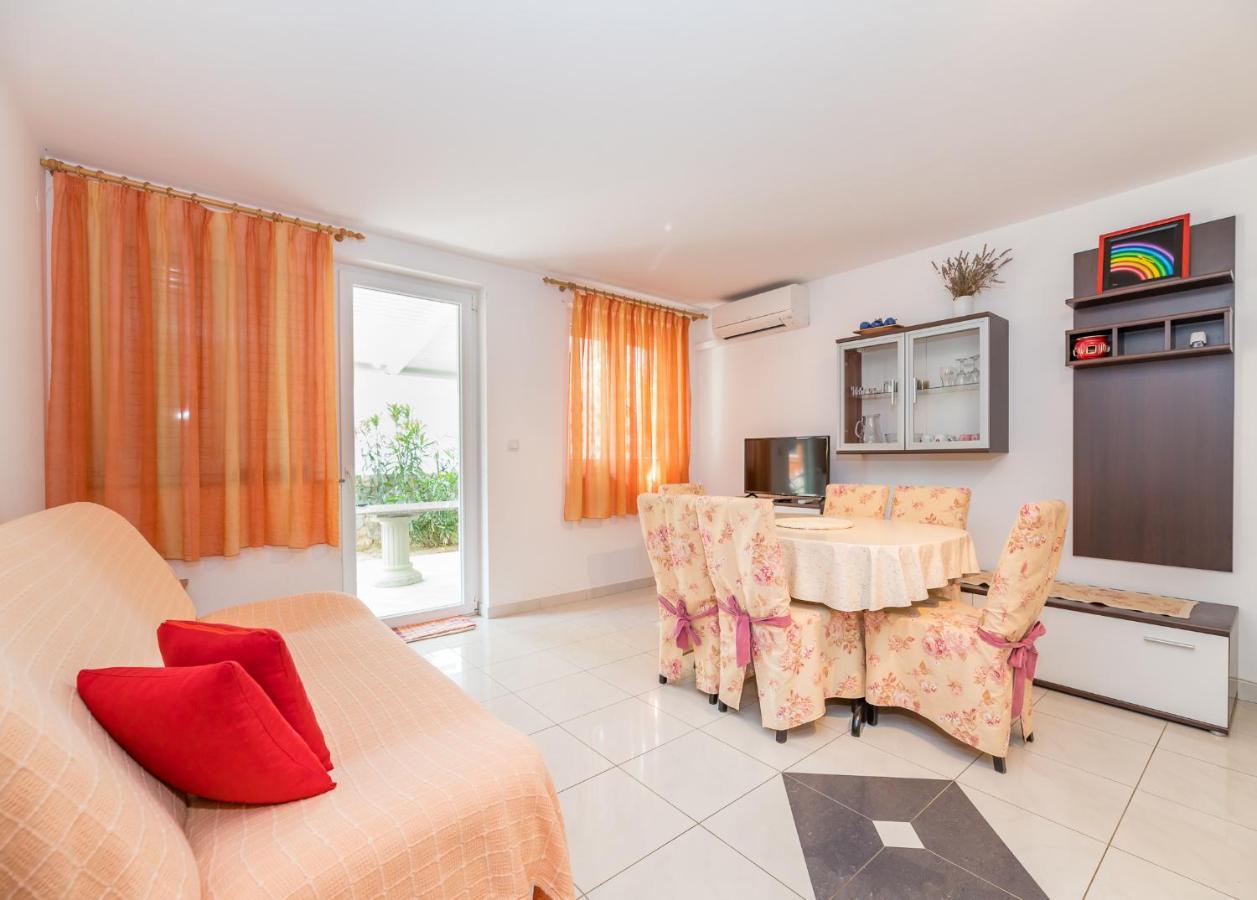 באסקה Apartments Ljubica Garden מראה חיצוני תמונה